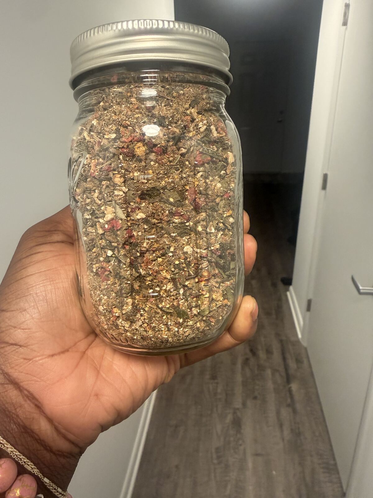 Royal Roots apothecary 15