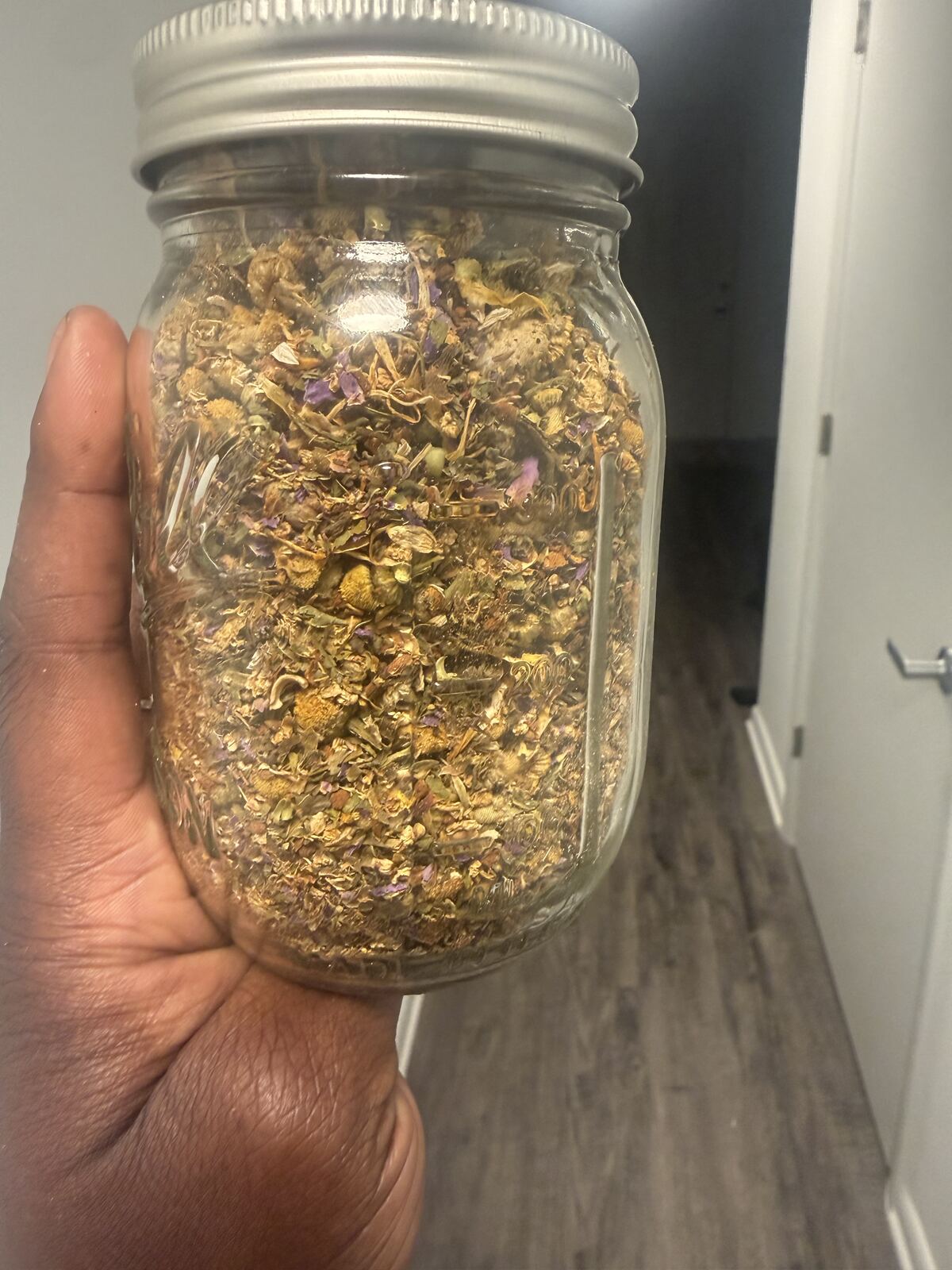 Royal Roots apothecary 18