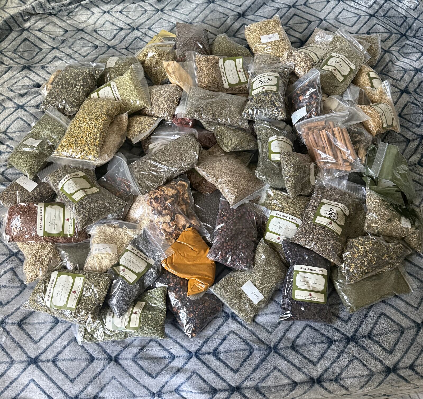Royal Roots apothecary 19