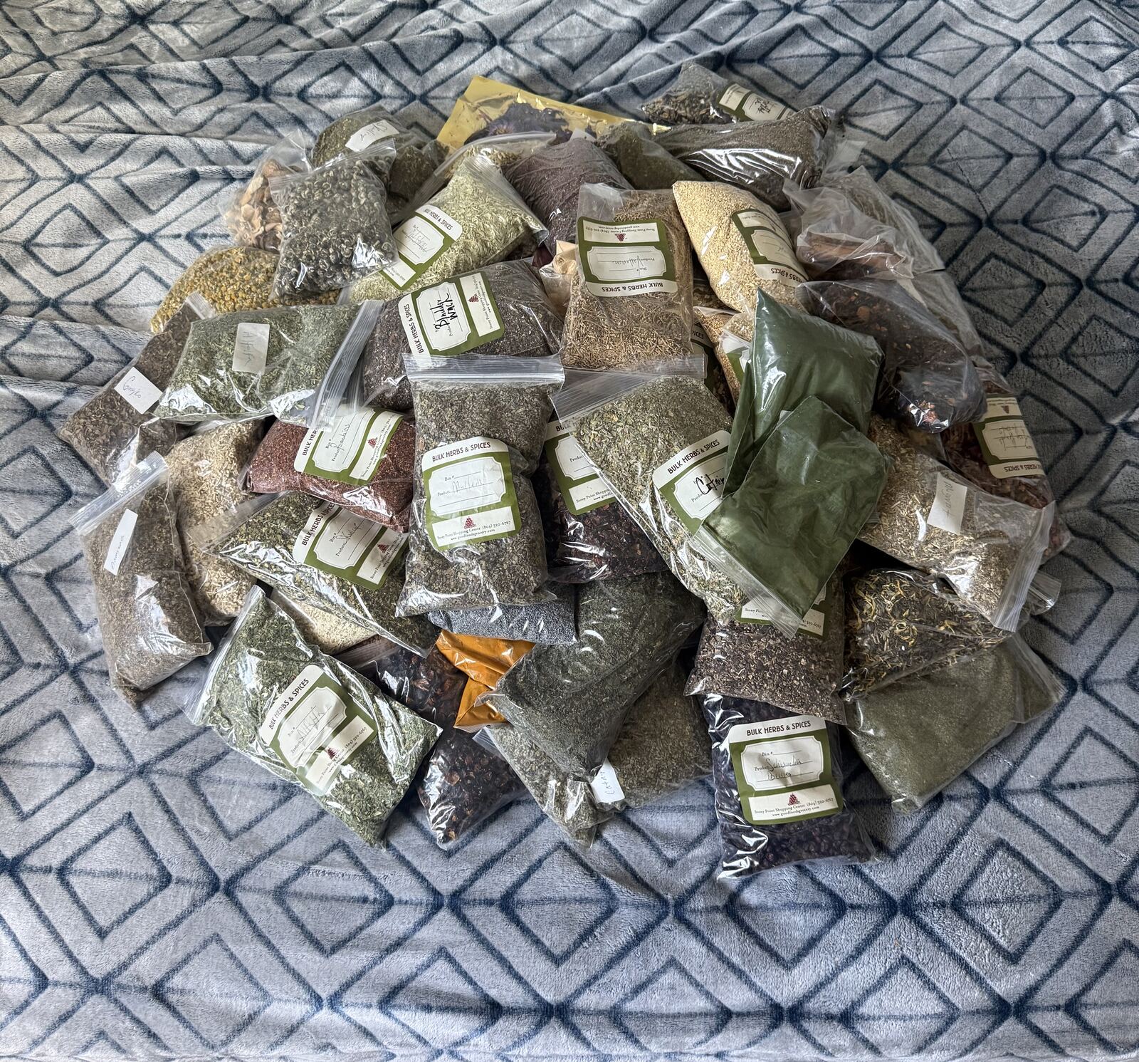 Royal Roots apothecary 20